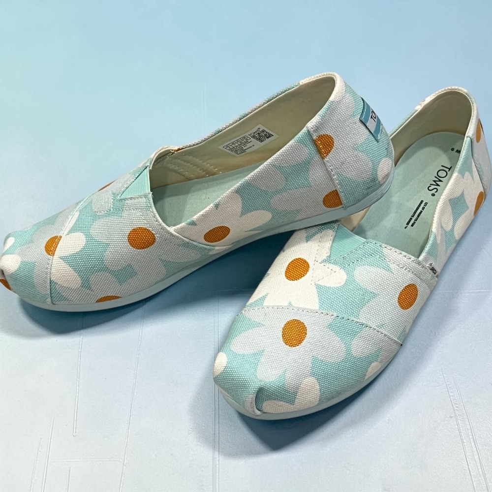 Toms Alpargata Light Blue Daisy Flower Slip On Shoes Sz 9 Casual Coastal Canvas